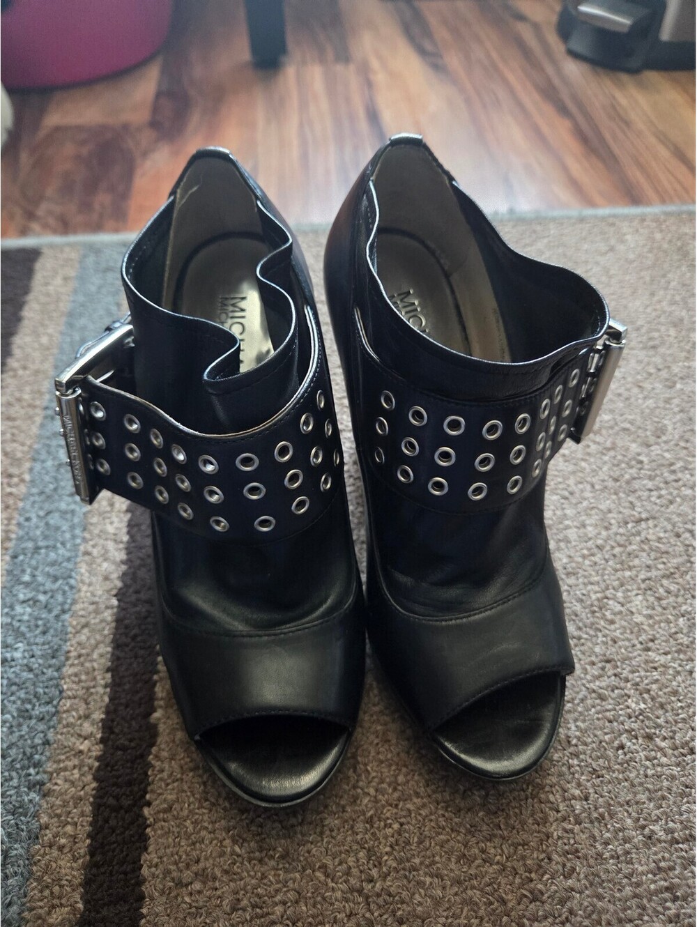 Michael Kors MICHAEL Grommets Black Leather Peep-Toe Bootie Size 7M